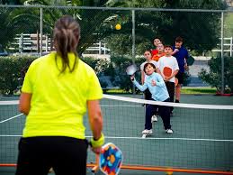 BOYS & GIRLS JUNIOR LEAGUE